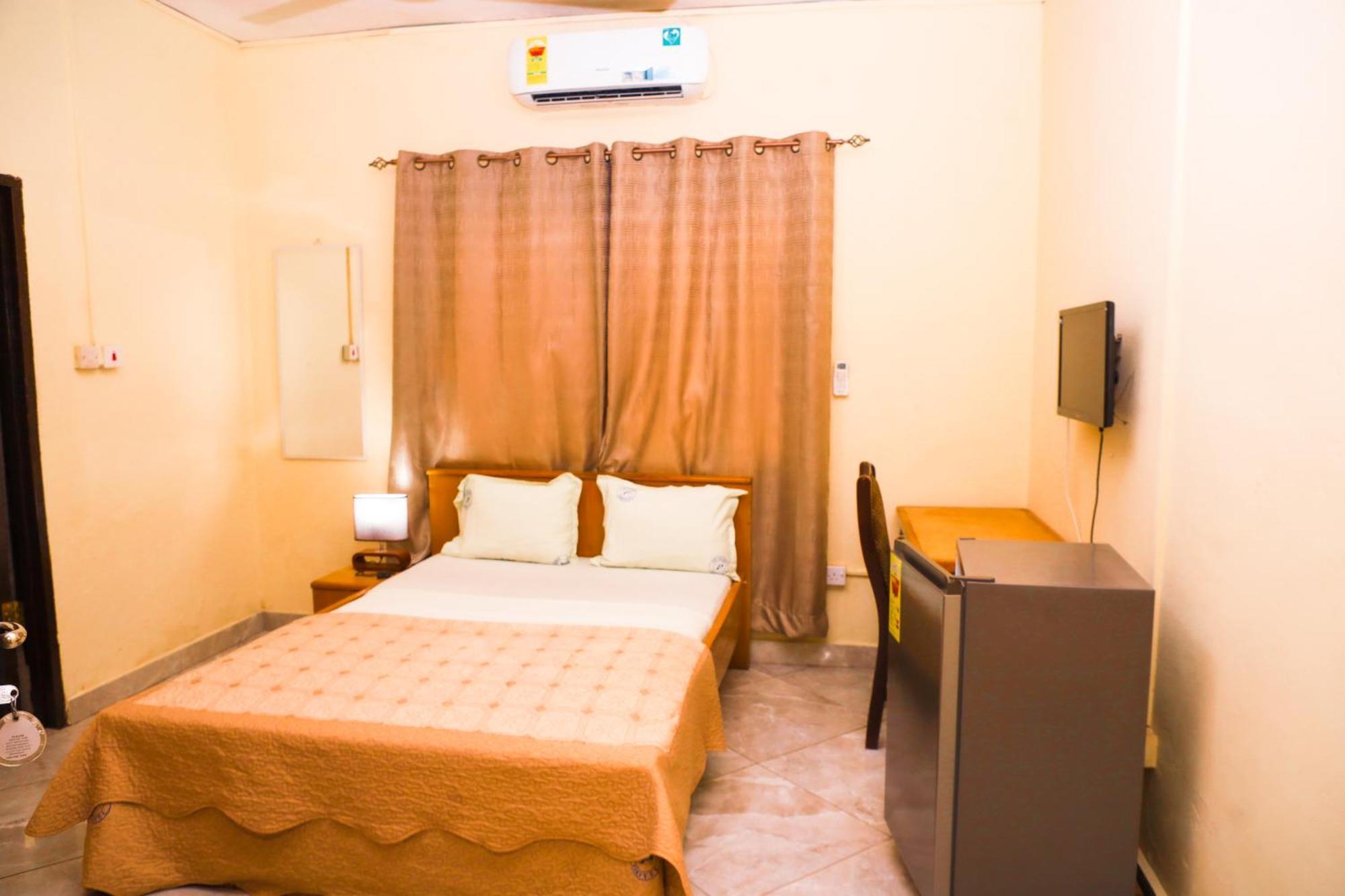 אקרה Jenos Hotels מראה חיצוני תמונה