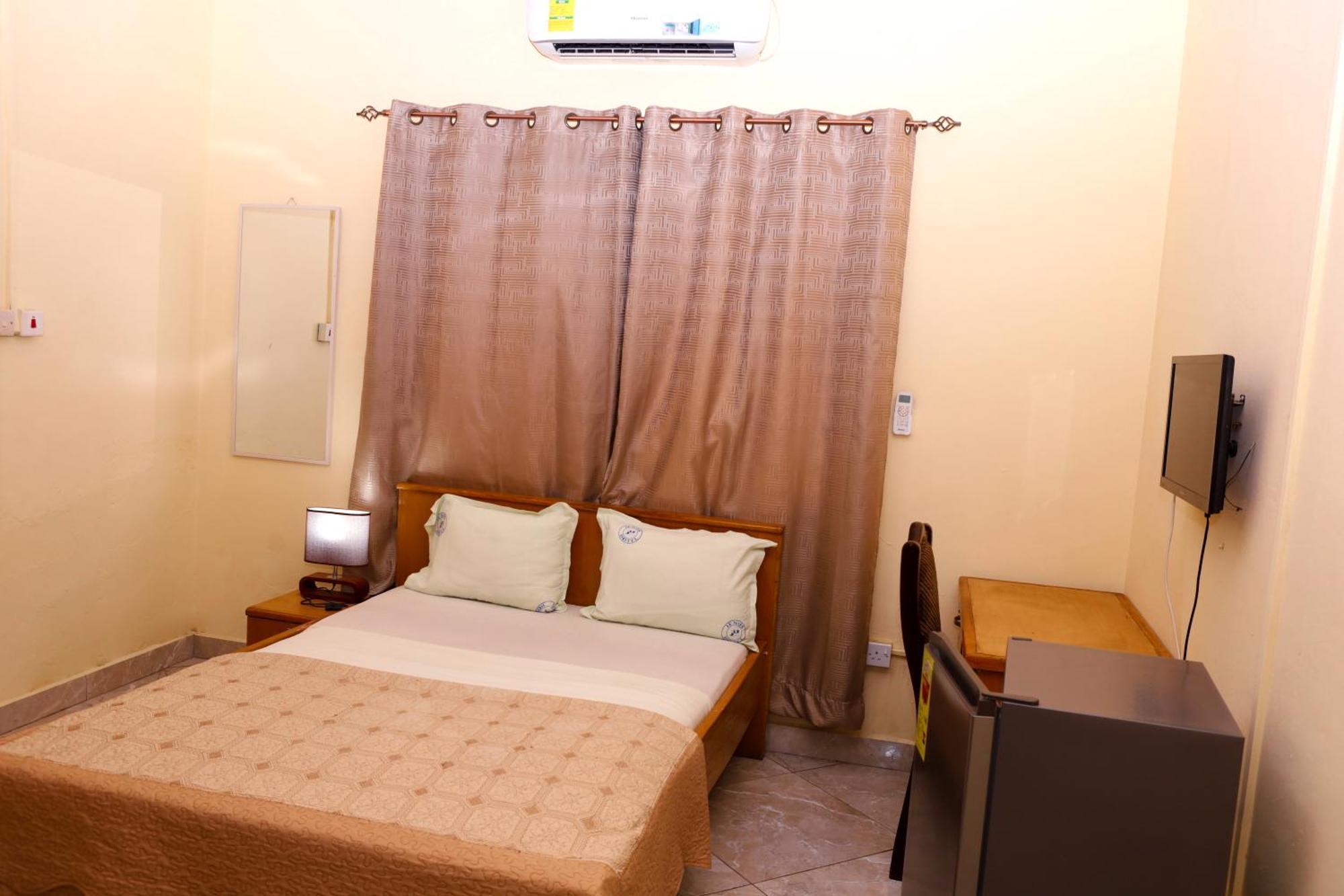 אקרה Jenos Hotels מראה חיצוני תמונה