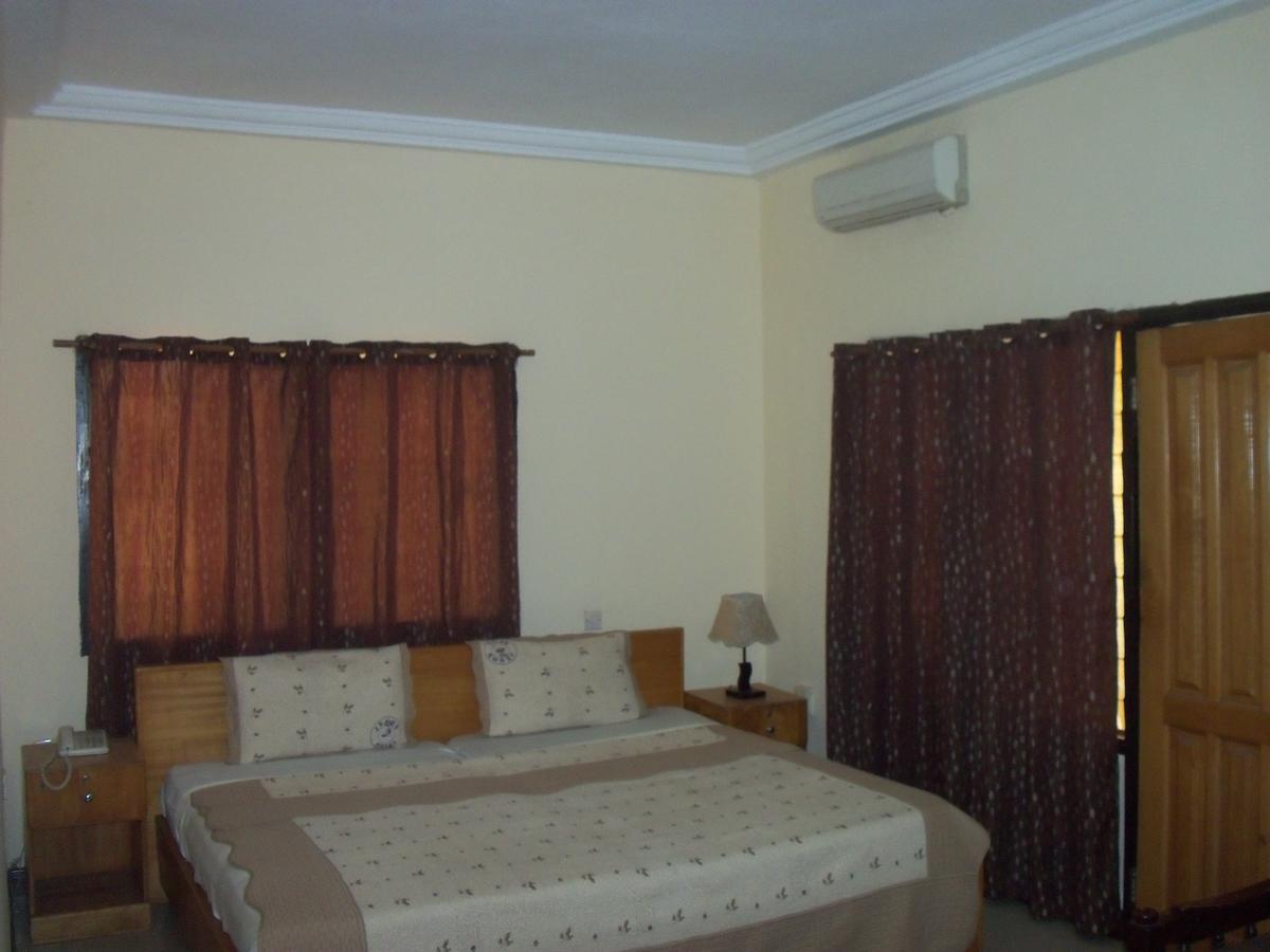 אקרה Jenos Hotels מראה חיצוני תמונה